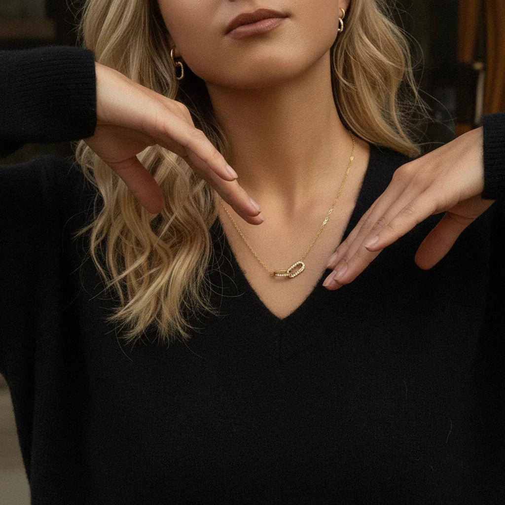 Camilla Interlocking Pendant