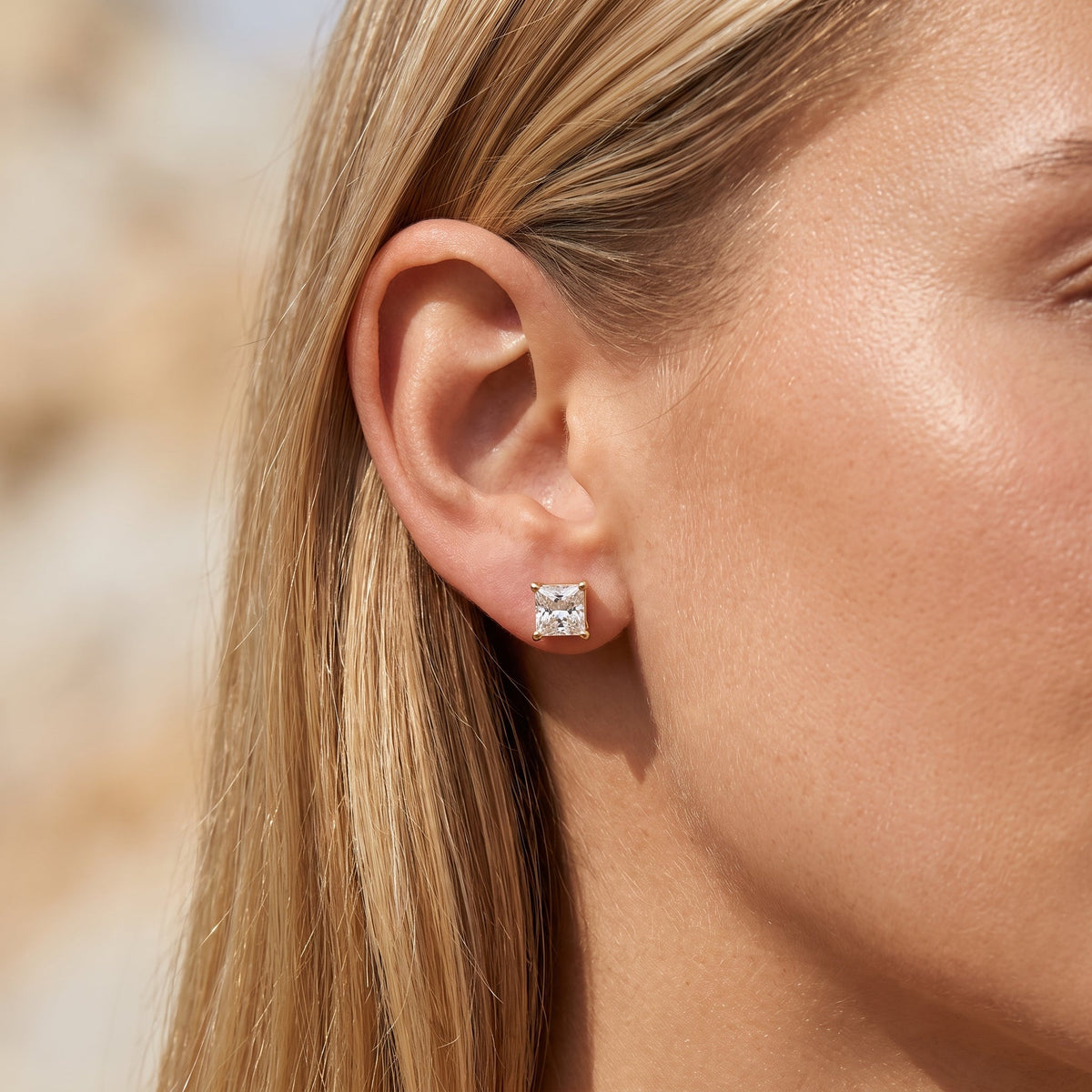 Wilhelmina Solitaire Earrings
