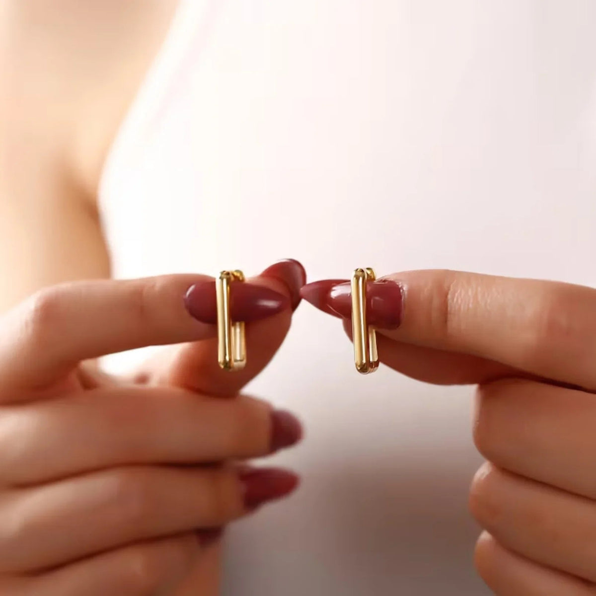 Faye Gold U Hoops