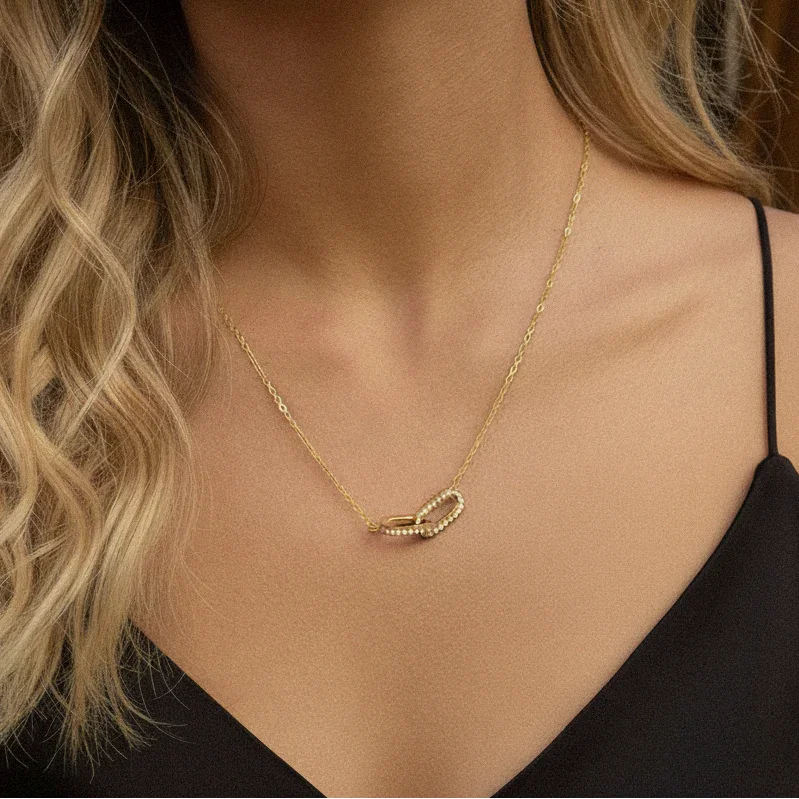 Camilla Interlocking Pendant