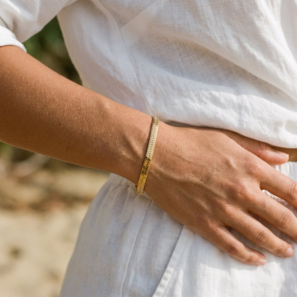 Vespertine Gold Herringbone Bracelet