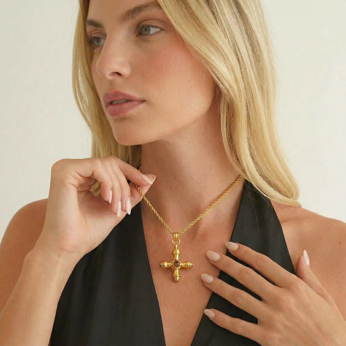 Alba Gold Necklace