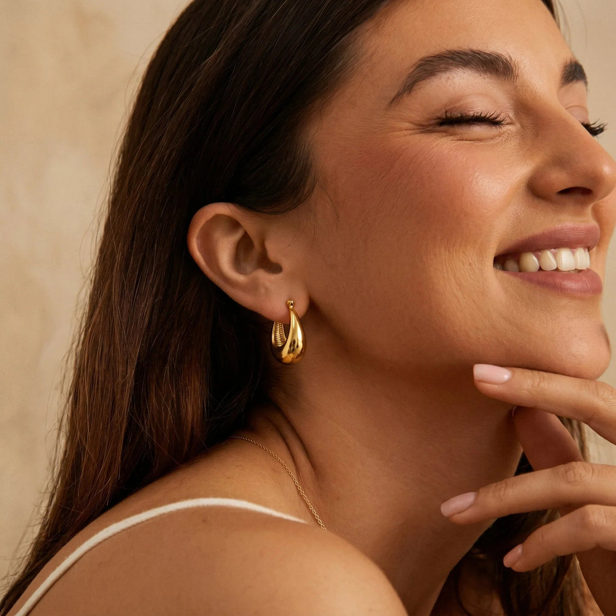 Tilly Hoop Earrings