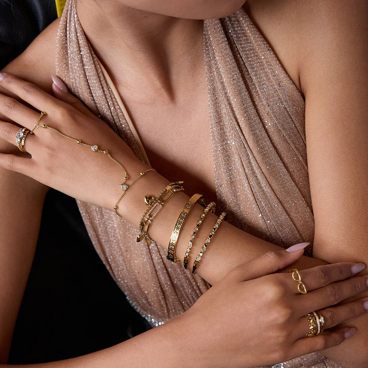 Willa Gold Hand Chain