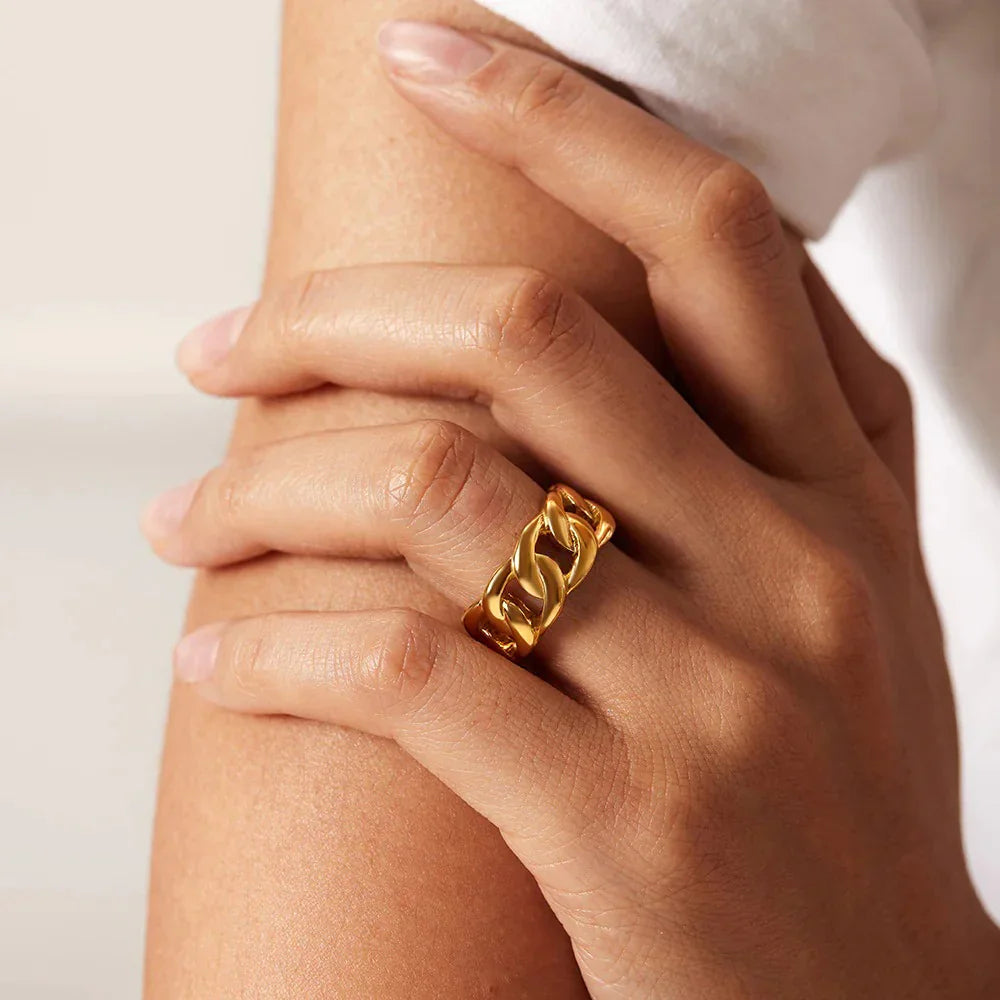 Amara Gold Ring