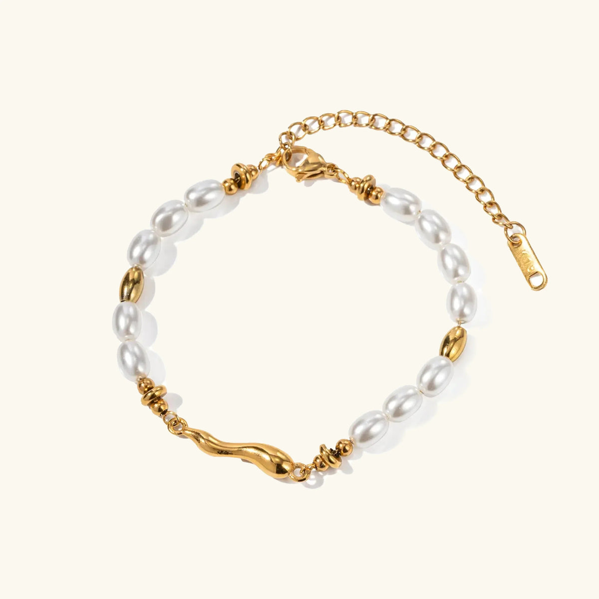 Marguerite Freshwater Pearl Bracelet