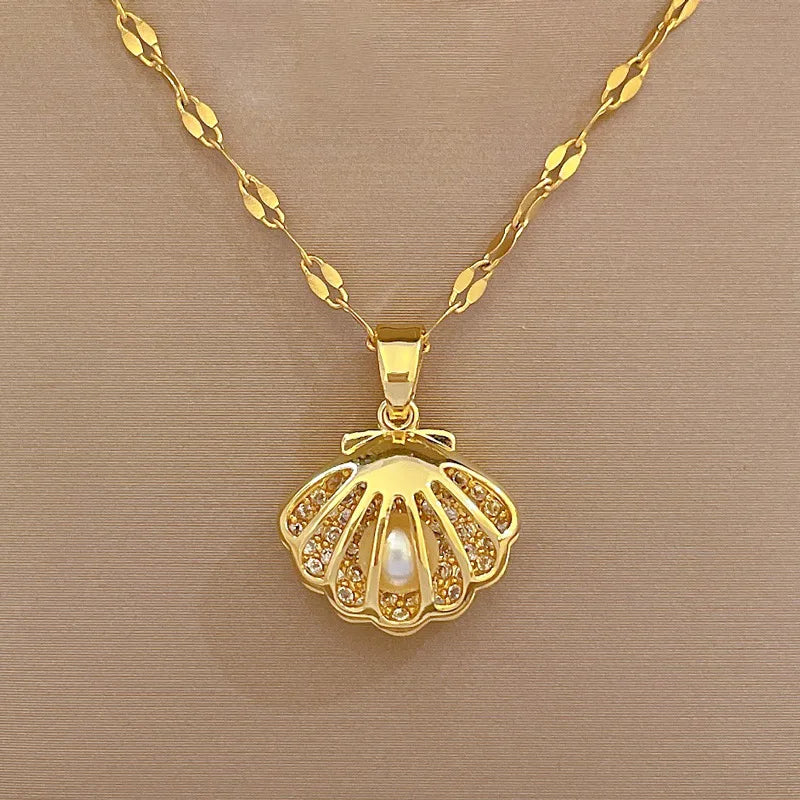 Maren Pearl Necklace