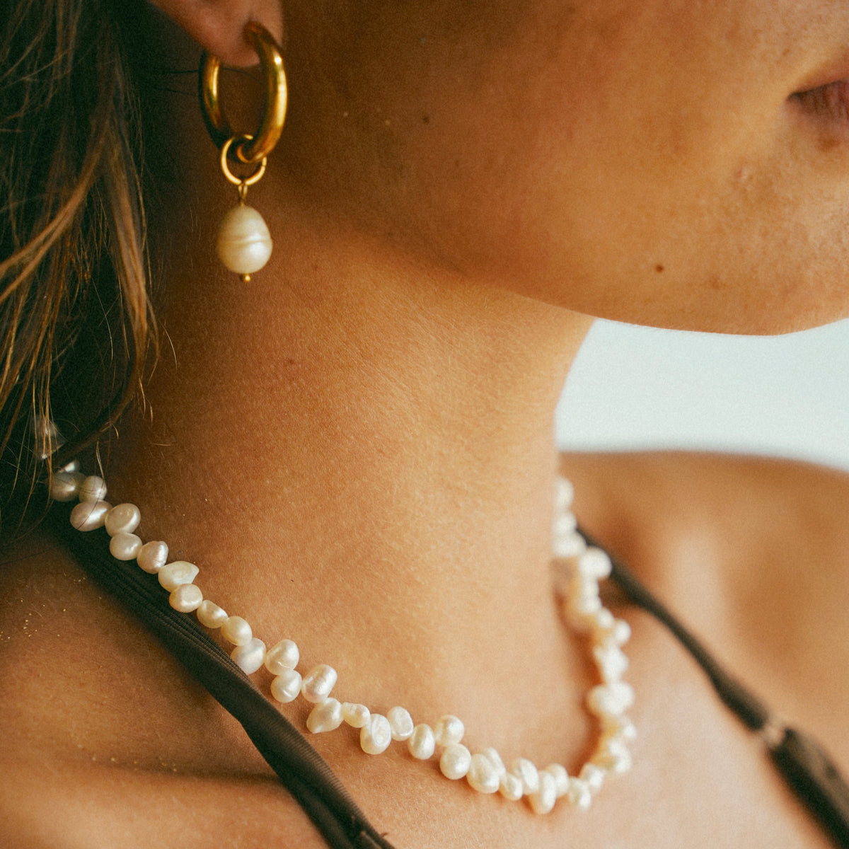 Della Pearl Drop Hoops