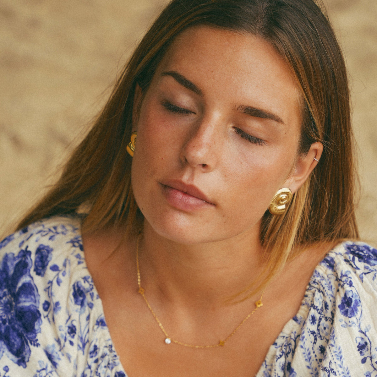 Cora Shell Earrings