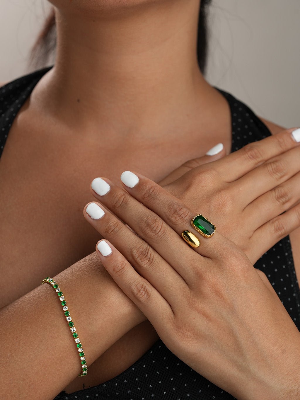 Emerald Glow Ring Gold