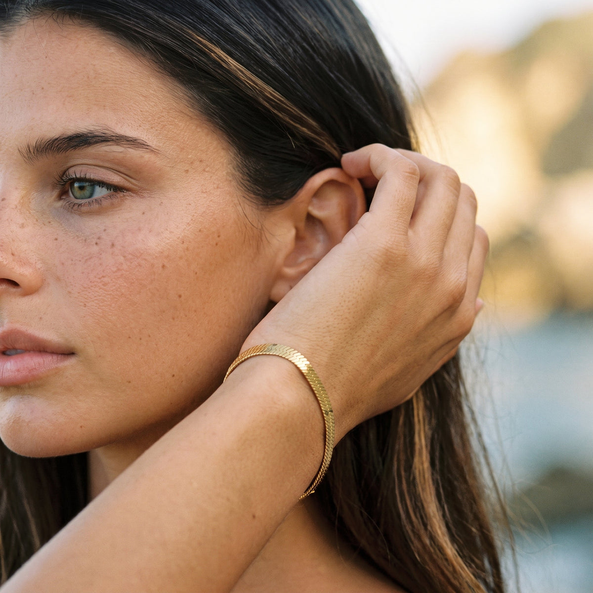Vespertine Gold Herringbone Bracelet