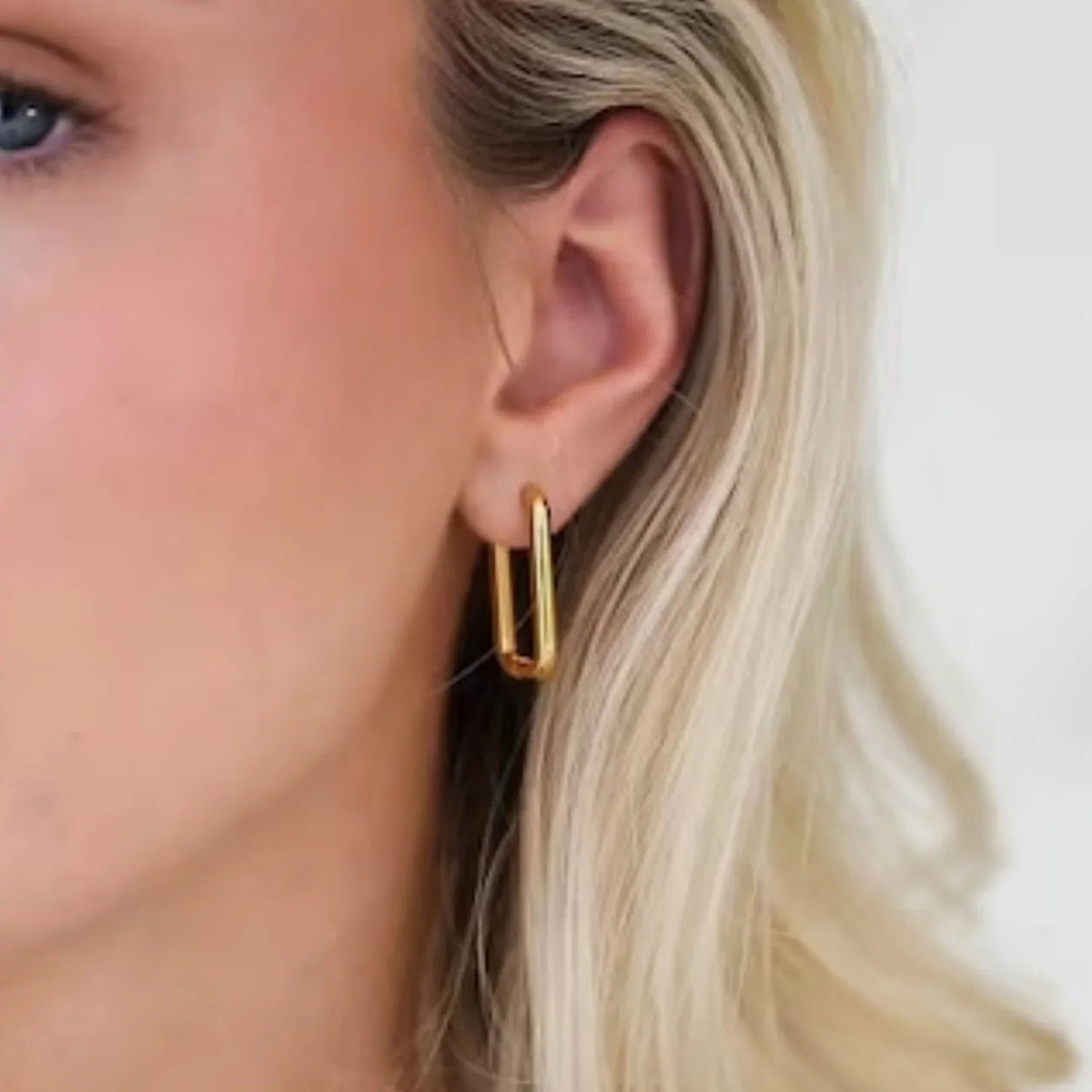 Faye Gold U Hoops