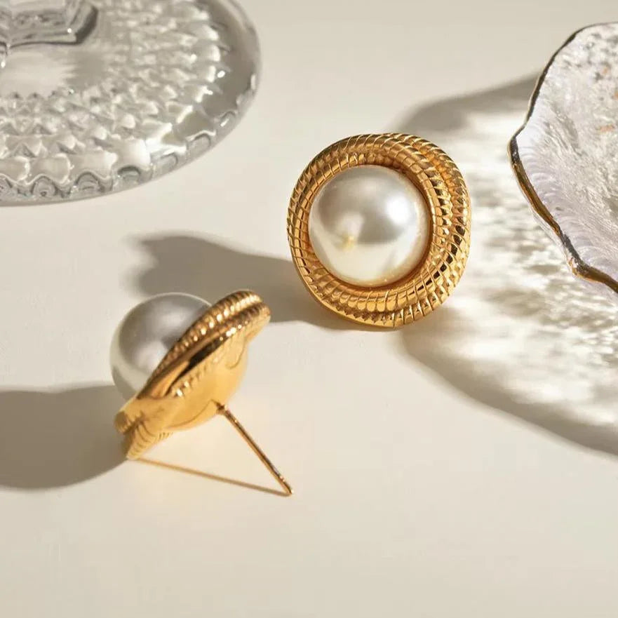 Sirena Freshwater Pearl Earrings