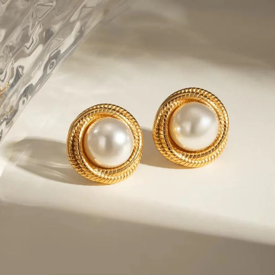 Sirena Freshwater Pearl Earrings