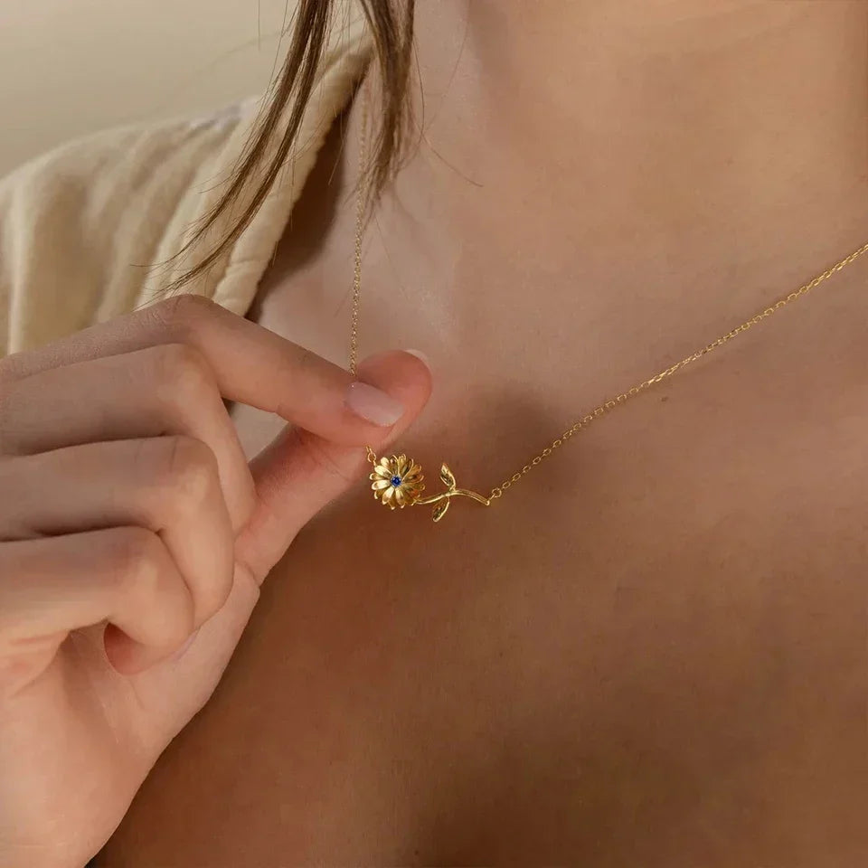 Delilah Birth Flower Necklace